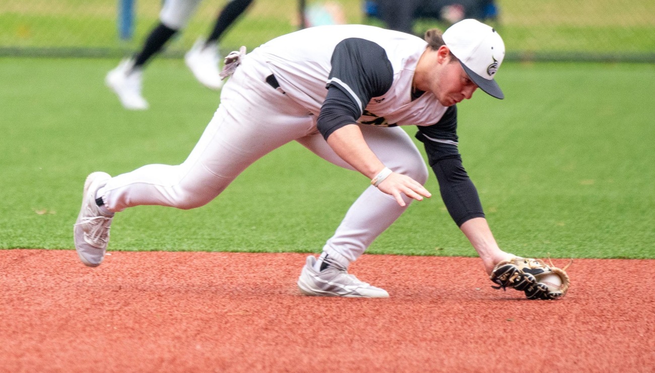 Husson Rallies Twice to Sneak Past Baseball in NAC Twinbill, 8-7 & 5-3