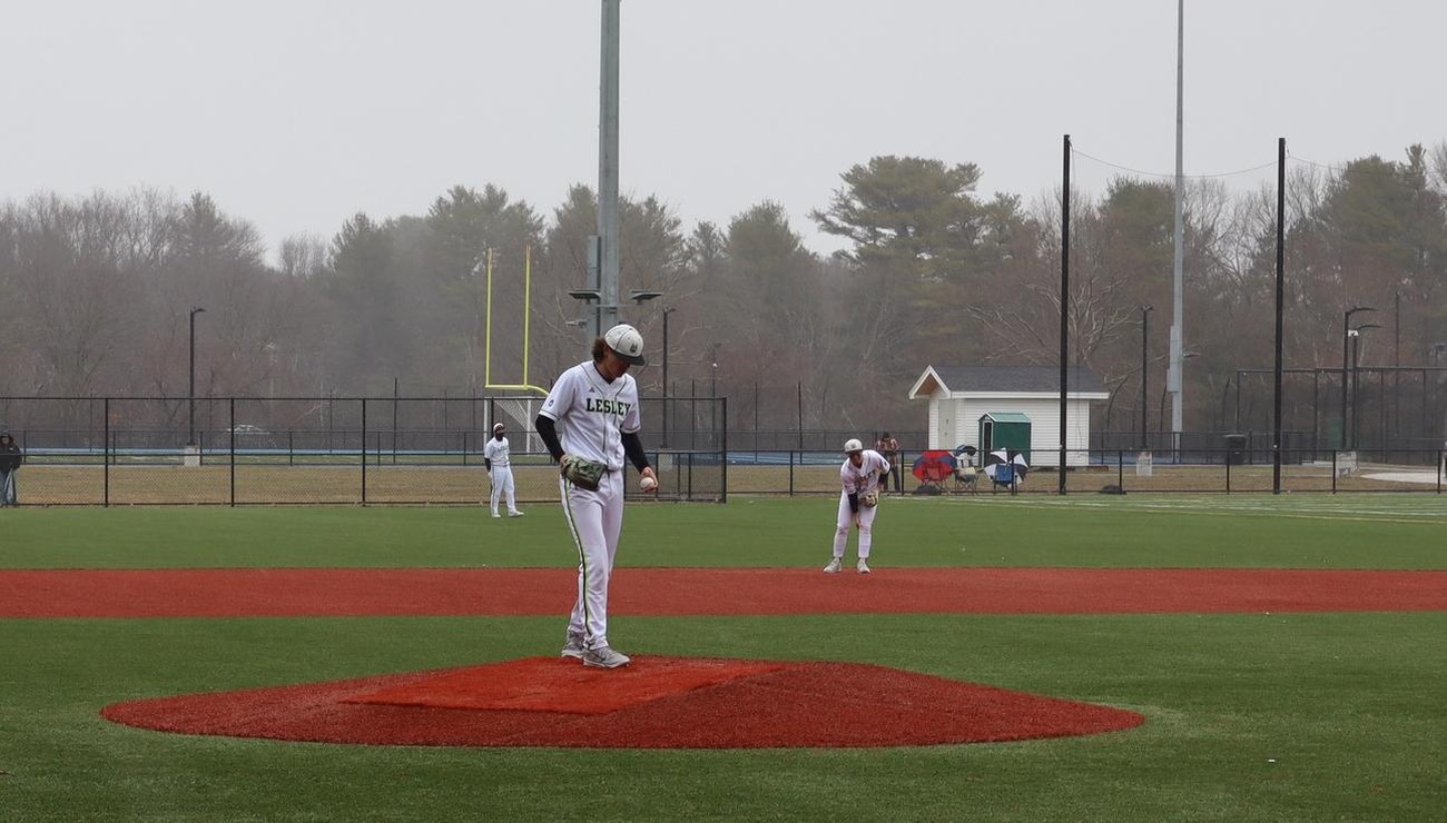 Farmingdale State Puts Up 13 Against Lynx Baseball