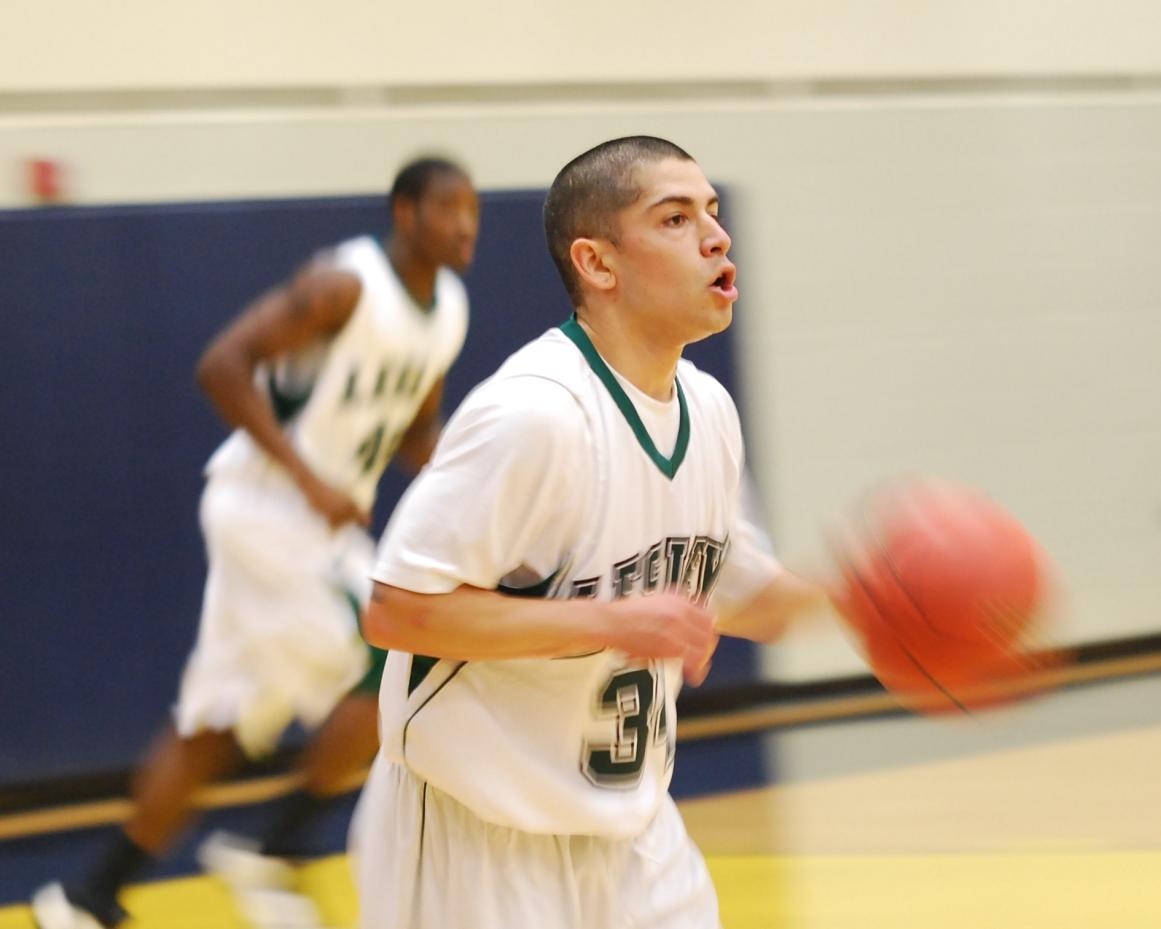 Sanchez & Co. carry Lynx to championship game at WNEC