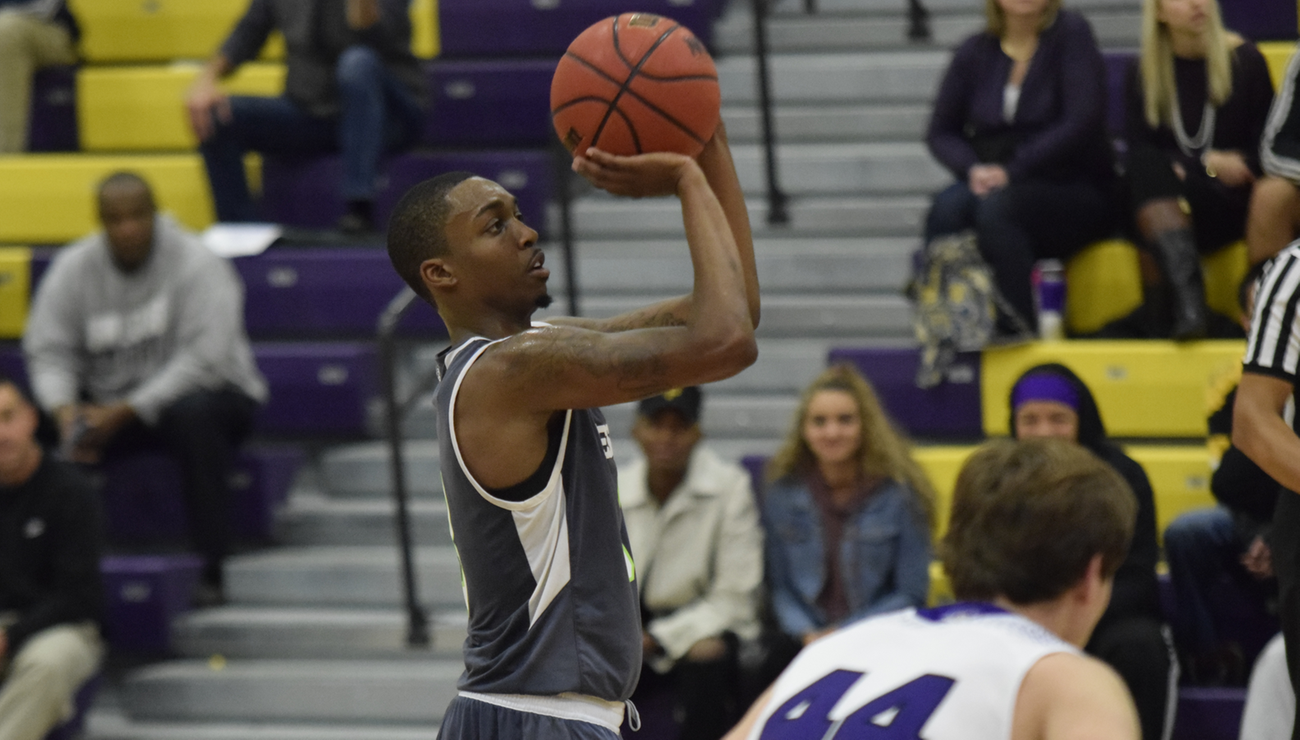 Men's Basketball Notches Season-Opening Win in Double-OT Thriller