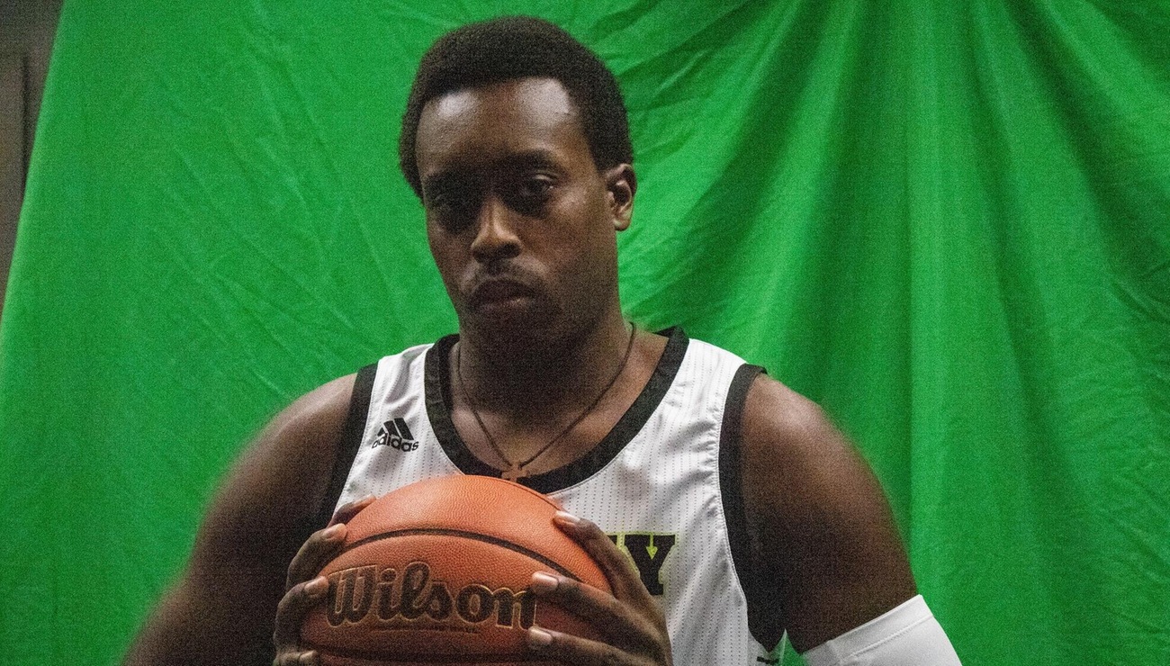 Langford Impresses as Lynx Defeat Mariners 79-75