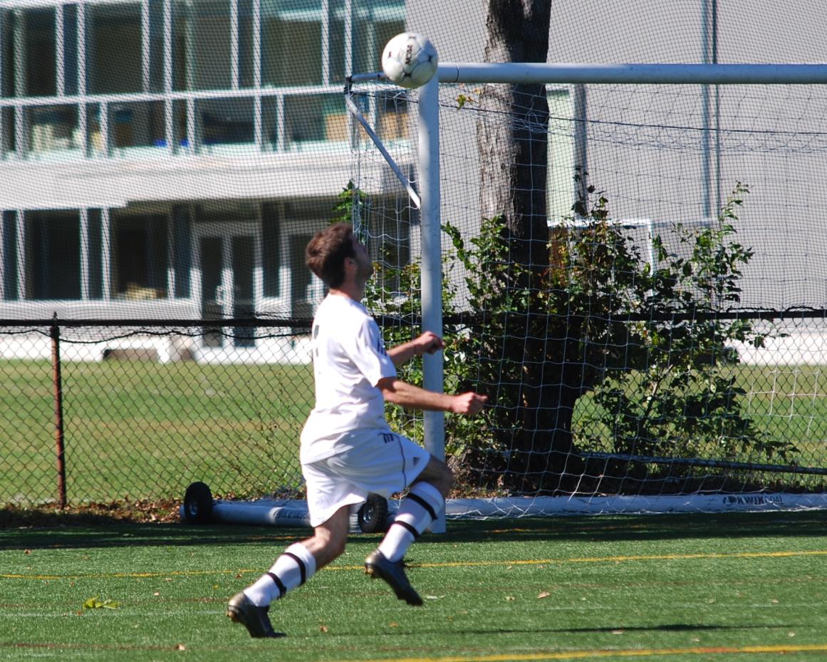 Petit propels Lynx past Mass Maritime, 4-1