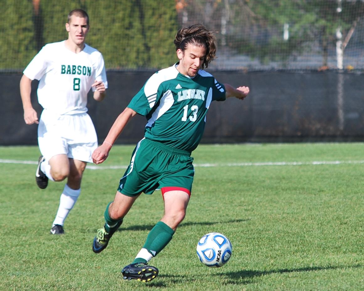 First-place Lesley attacks Pride early for third straight victory