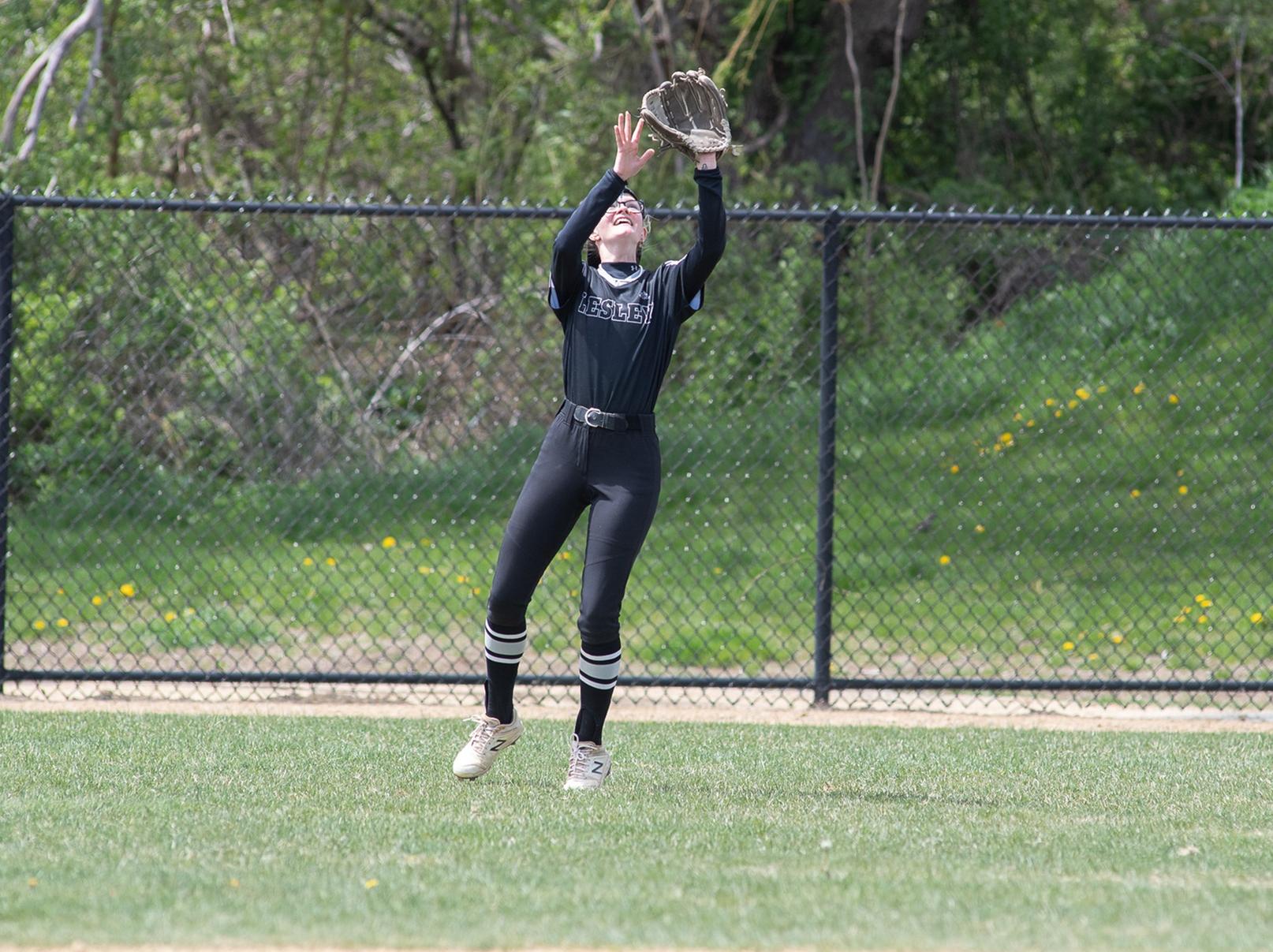 Bats come alive in Game 2 as the Lynx split with Johnson State, 9-5 & 13-3
