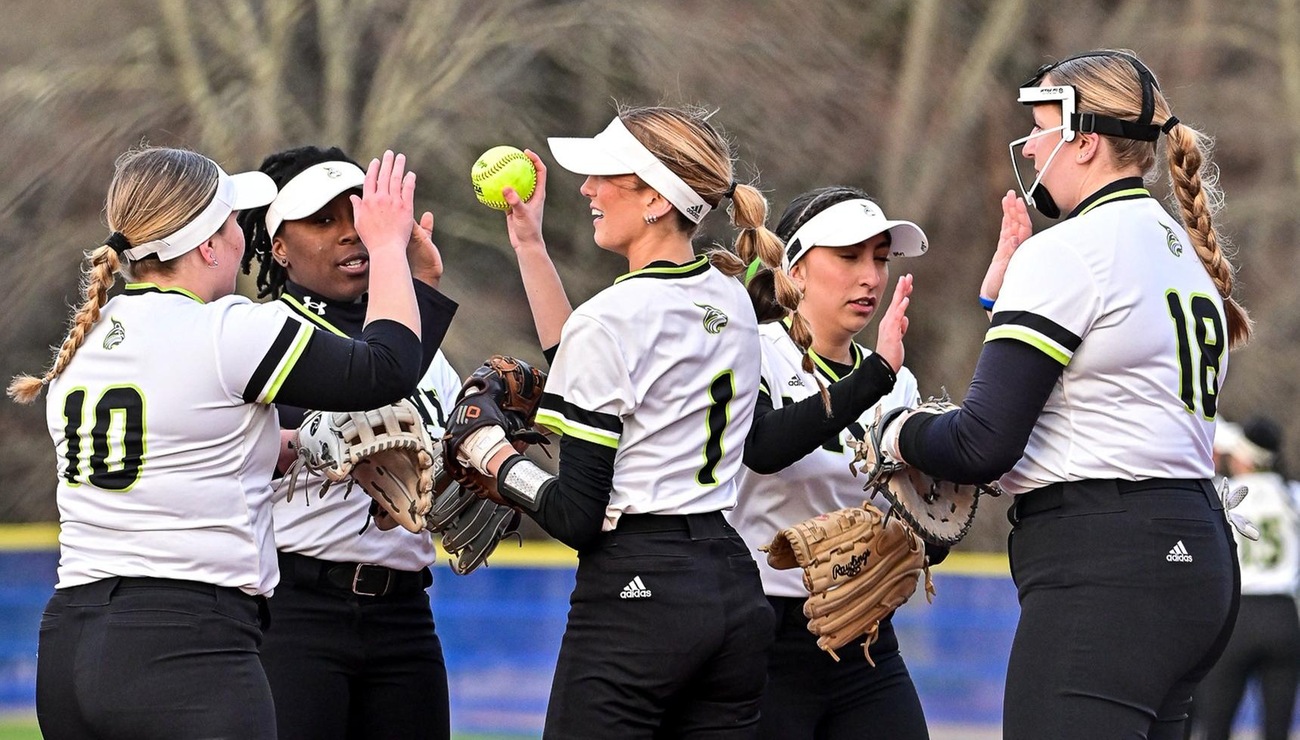 Softball Sweeps UMPI in NAC Action; 7-4 & 11-0