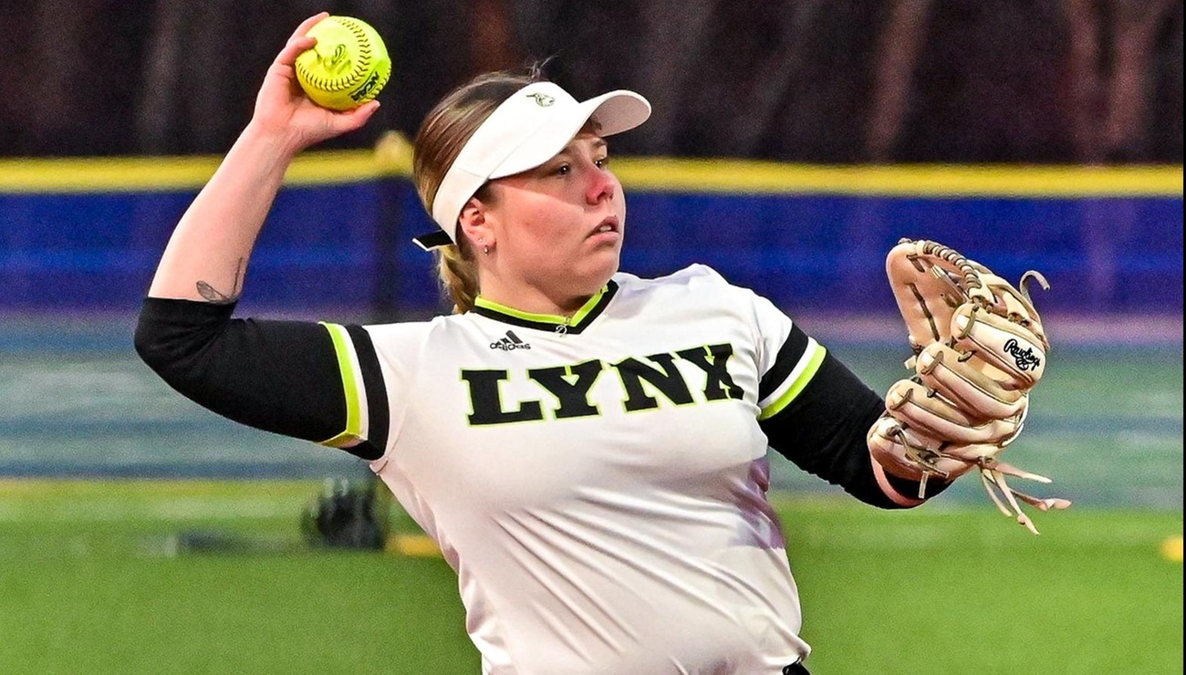 Softball Drops Weekend Doubleheader at UMaine Farmington