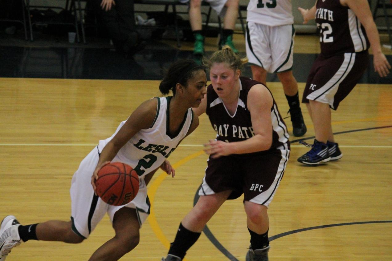 Second Half Surge Sends Mt. Ida Past Women's Basketball