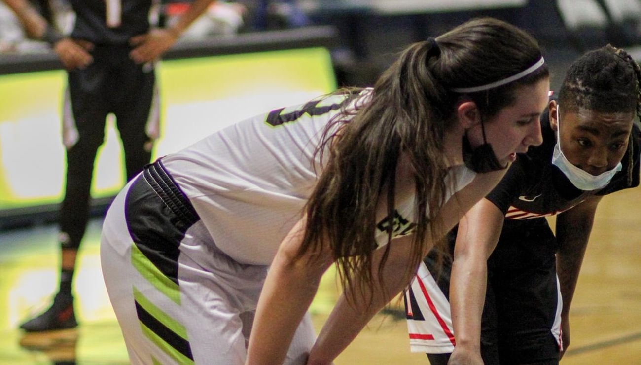 Early Struggles Down Lynx Against Wentworth