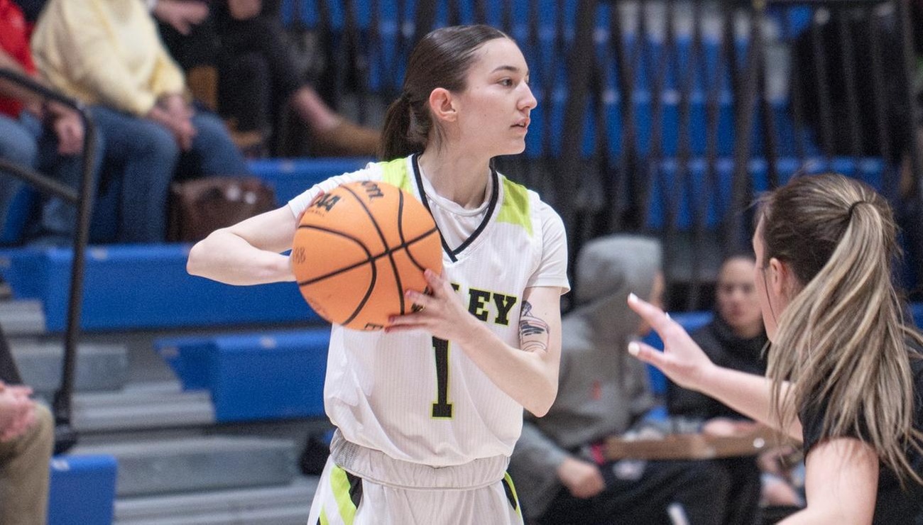 MMA top's women hoops as road trip comes to an end
