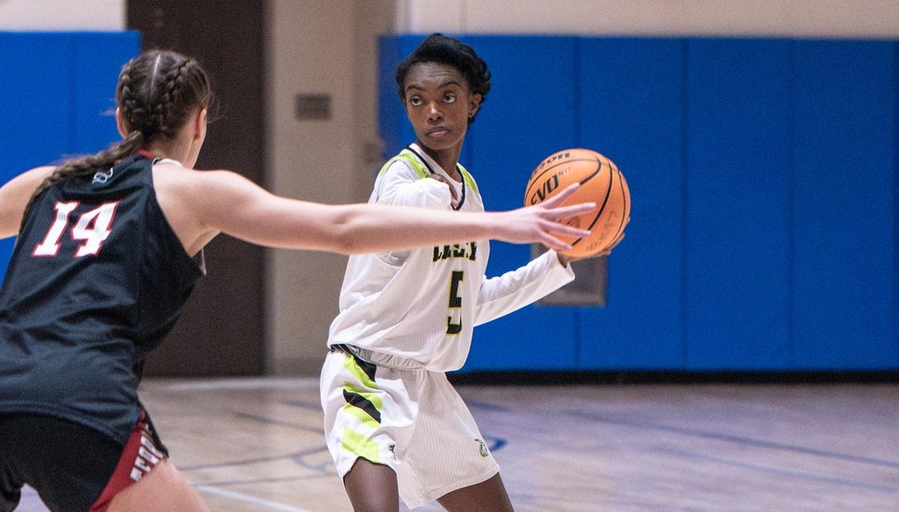 SUNY Delhi bests women's hoops on senior night