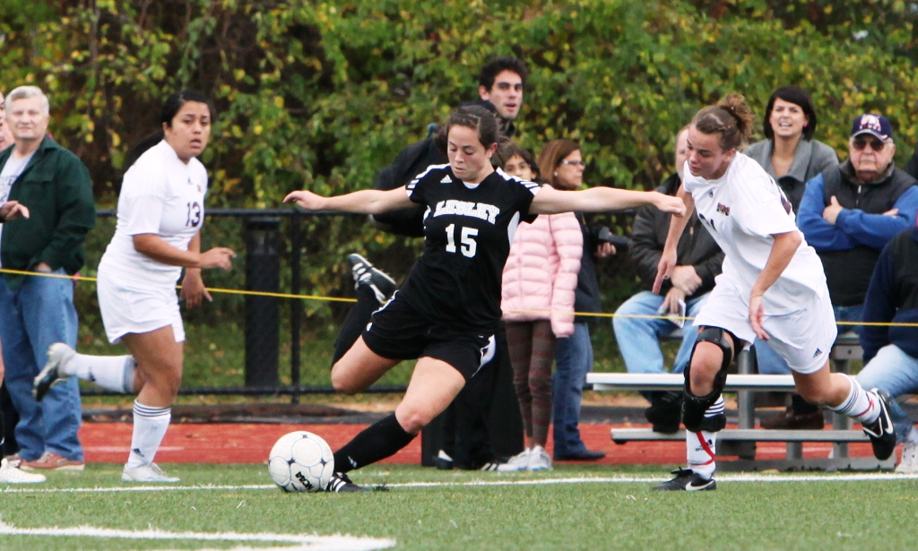 Second half surge sends Lynx past Blazers, 4-0