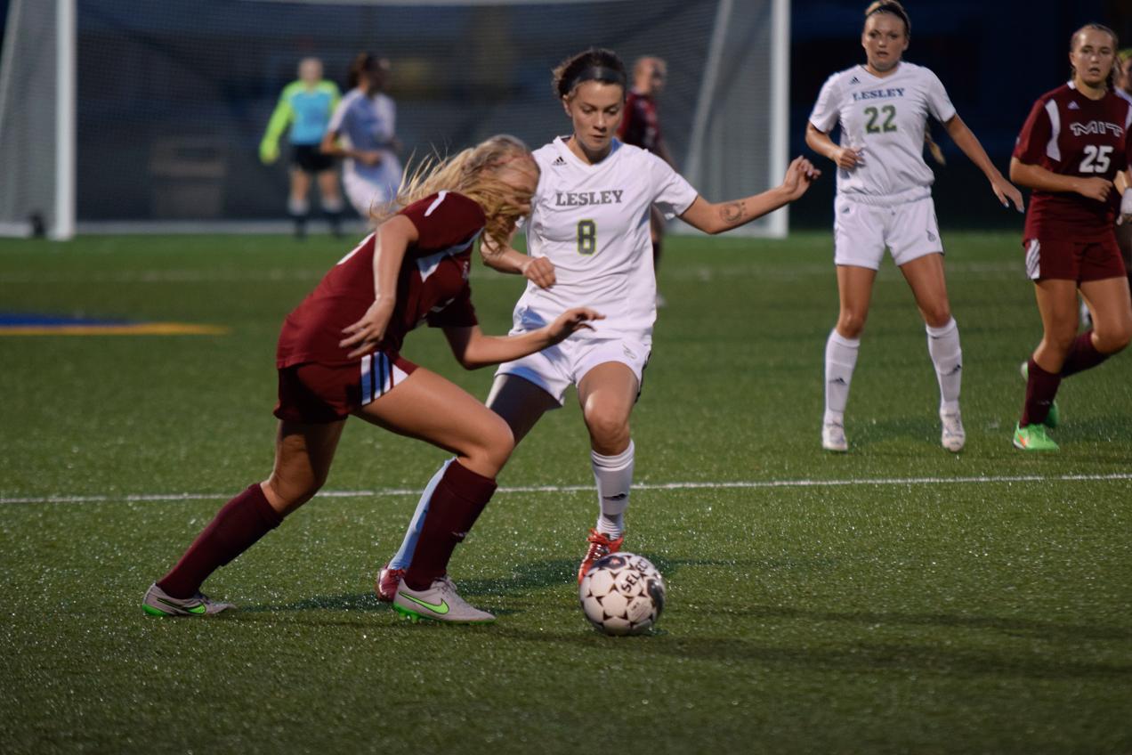 Women's Soccer Glides Past Hawks