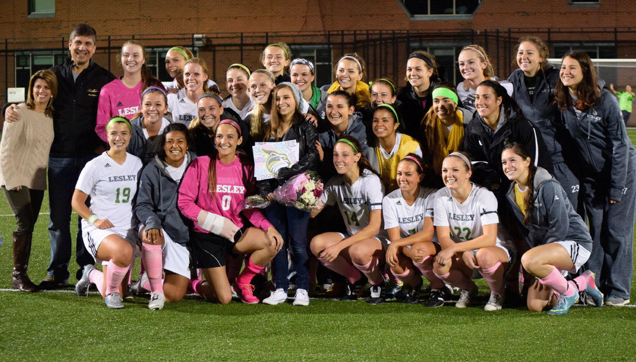 Women's Soccer Sinks Mariners on 'Friends of Jaclyn Night'