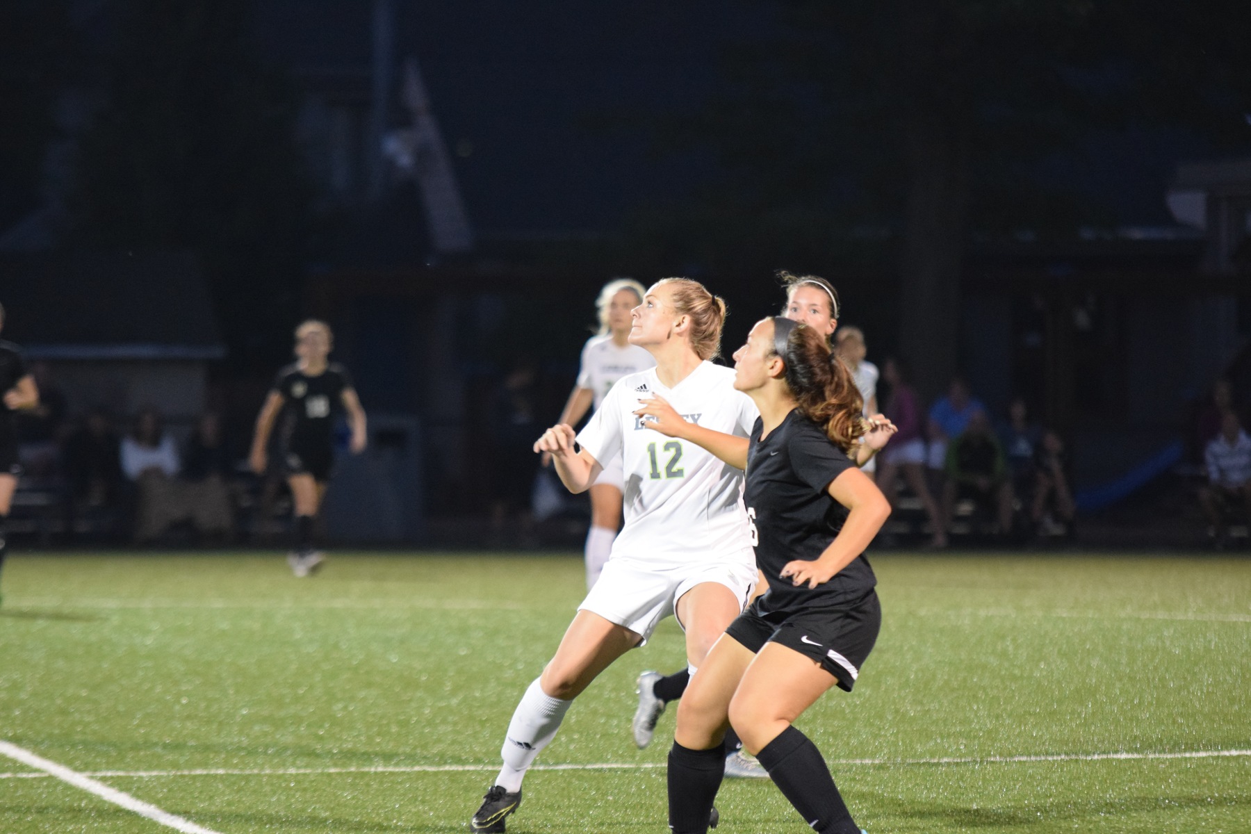 Lynx Stun Tufts 1-0 in Overtime Showdown