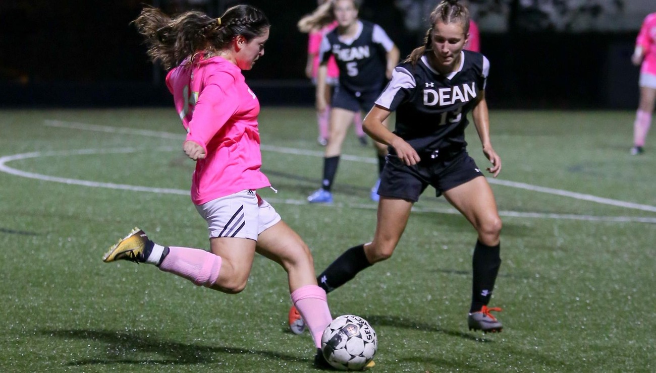 Mitchell Nets Game Winner, Lynx Remain Undefeated in NECC