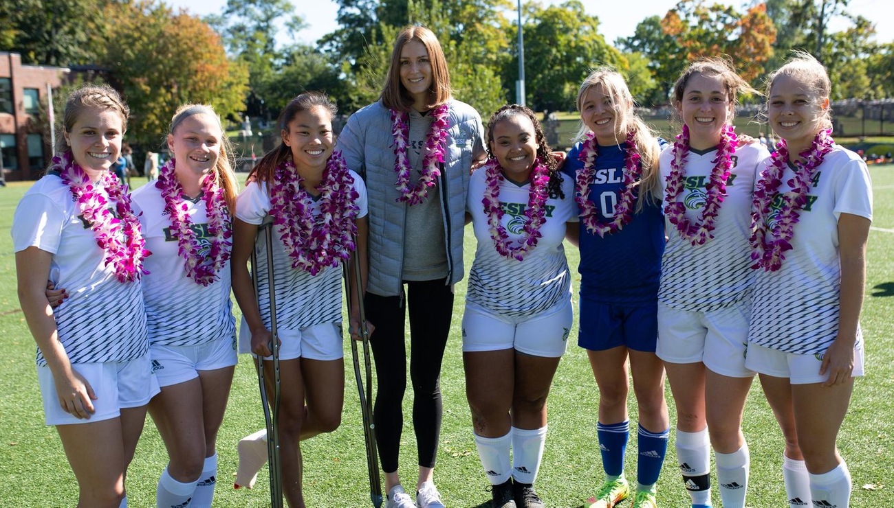 Mathewson's First Goal Contributes to 4-1 Lynx Win on Senior Day