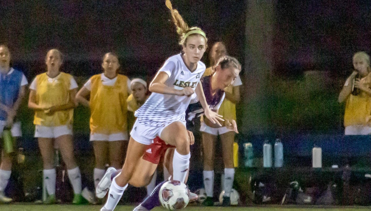 Lynx Shut Out Buccaneers 4-0