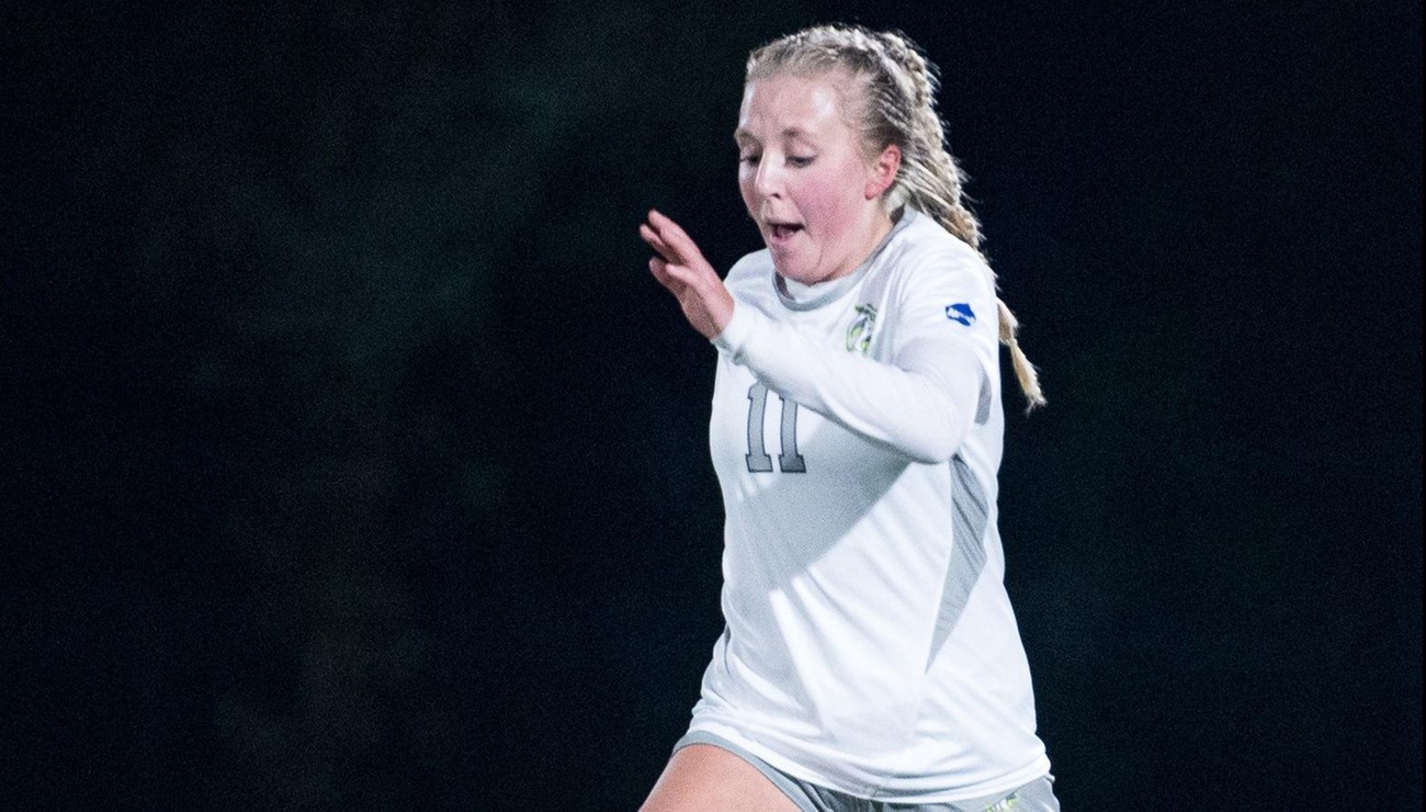 Quick Start Lifts BSU Over Women's Soccer, 3-1