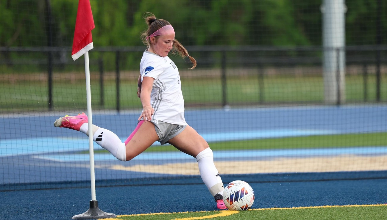 Women's Soccer and Fitchburg State Play to 1-1 Tie