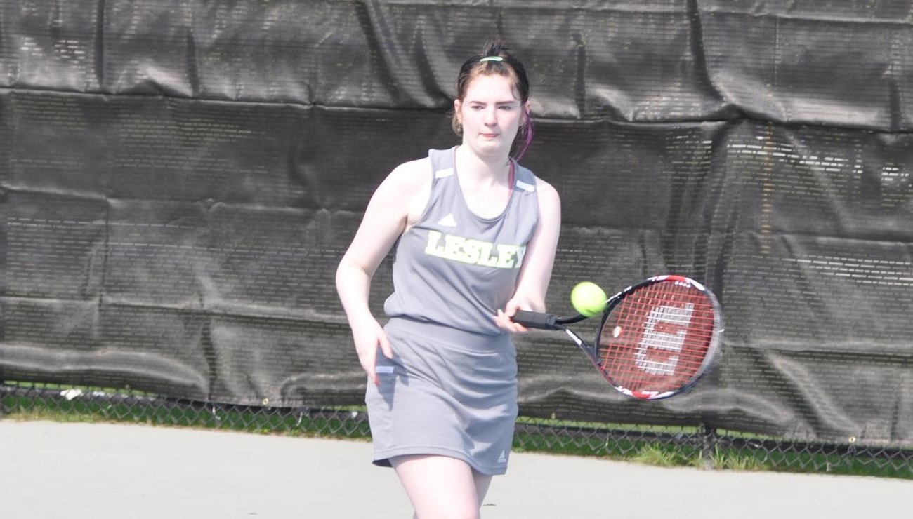 Lynx Fall 7-2 Against Corsairs in Makeup Match
