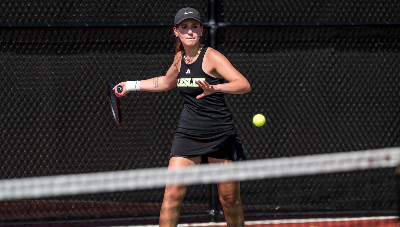 Women's Tennis Remains Unbeaten in NAC with 7-2 Win vs Hornets