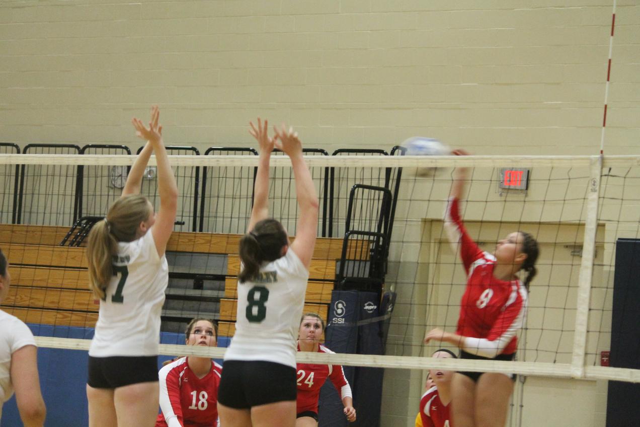 Regis Spoils Senior Night, Sweeps Women's Volleyball